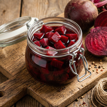 Fermentierte Rote Beete für Hunde: Ein natürliches Rezept für Darmgesundheit, Immunsystem & Haut